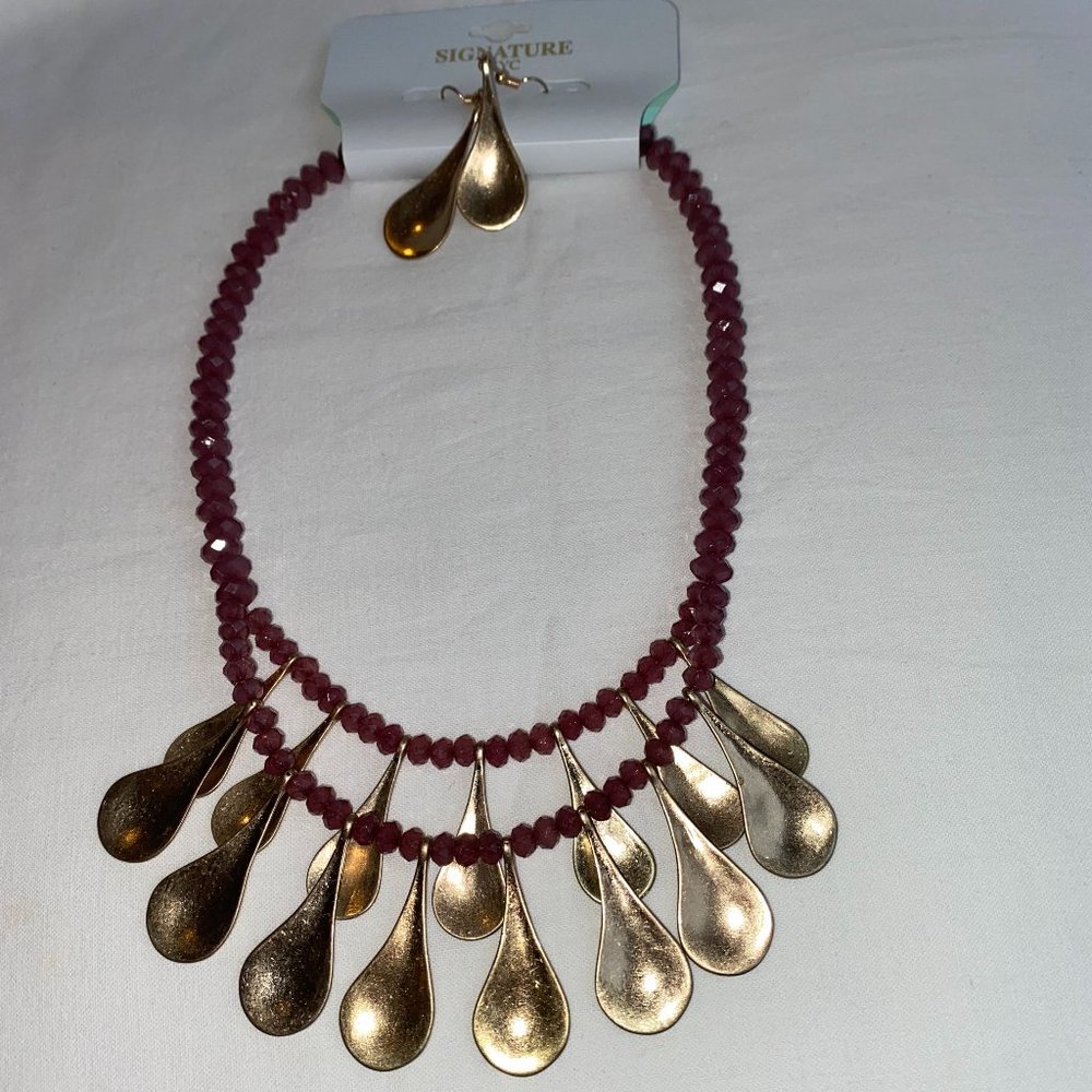 Signature NYC Necklace and Earring Set NWT